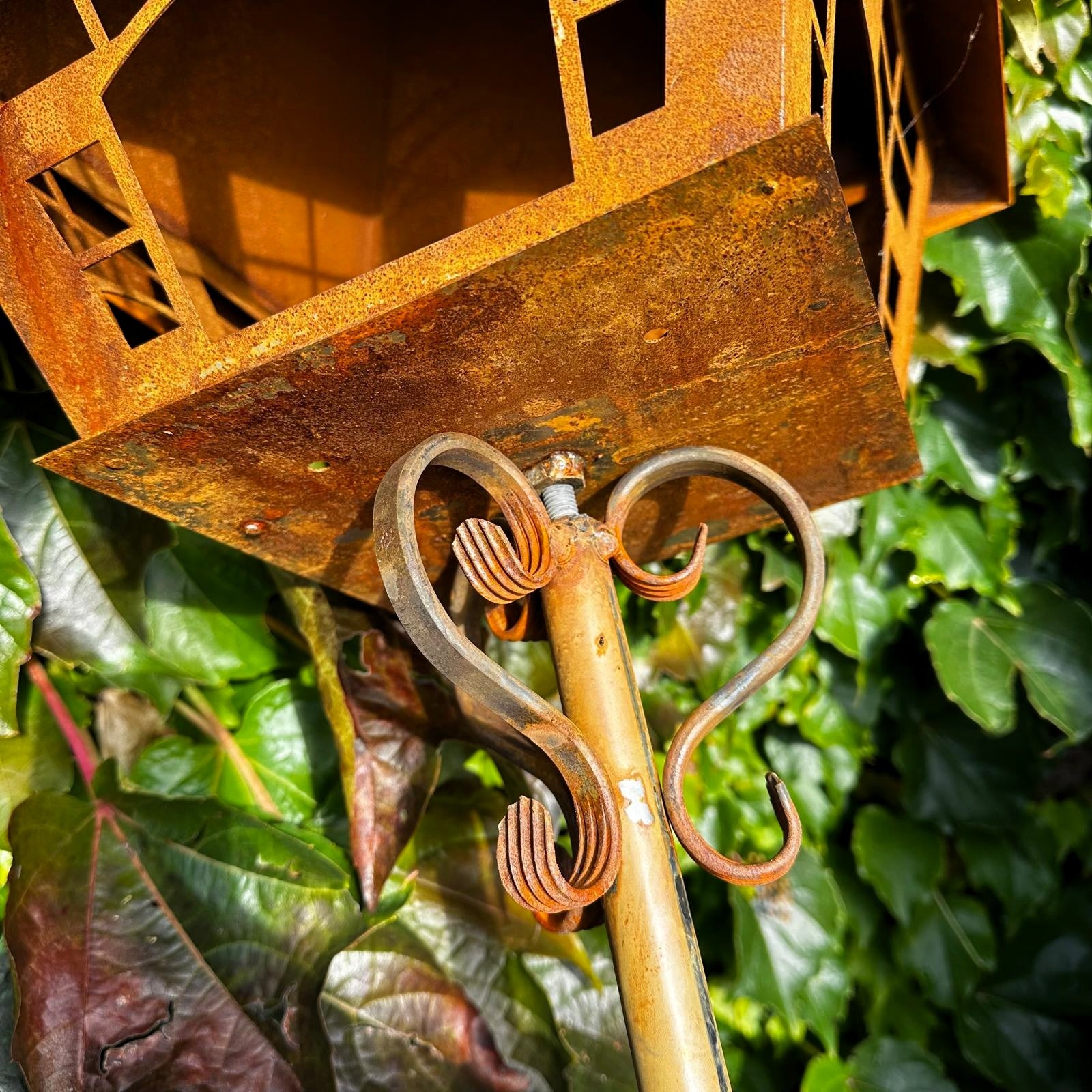 Vogelhaus „Klassisch” auf Stab