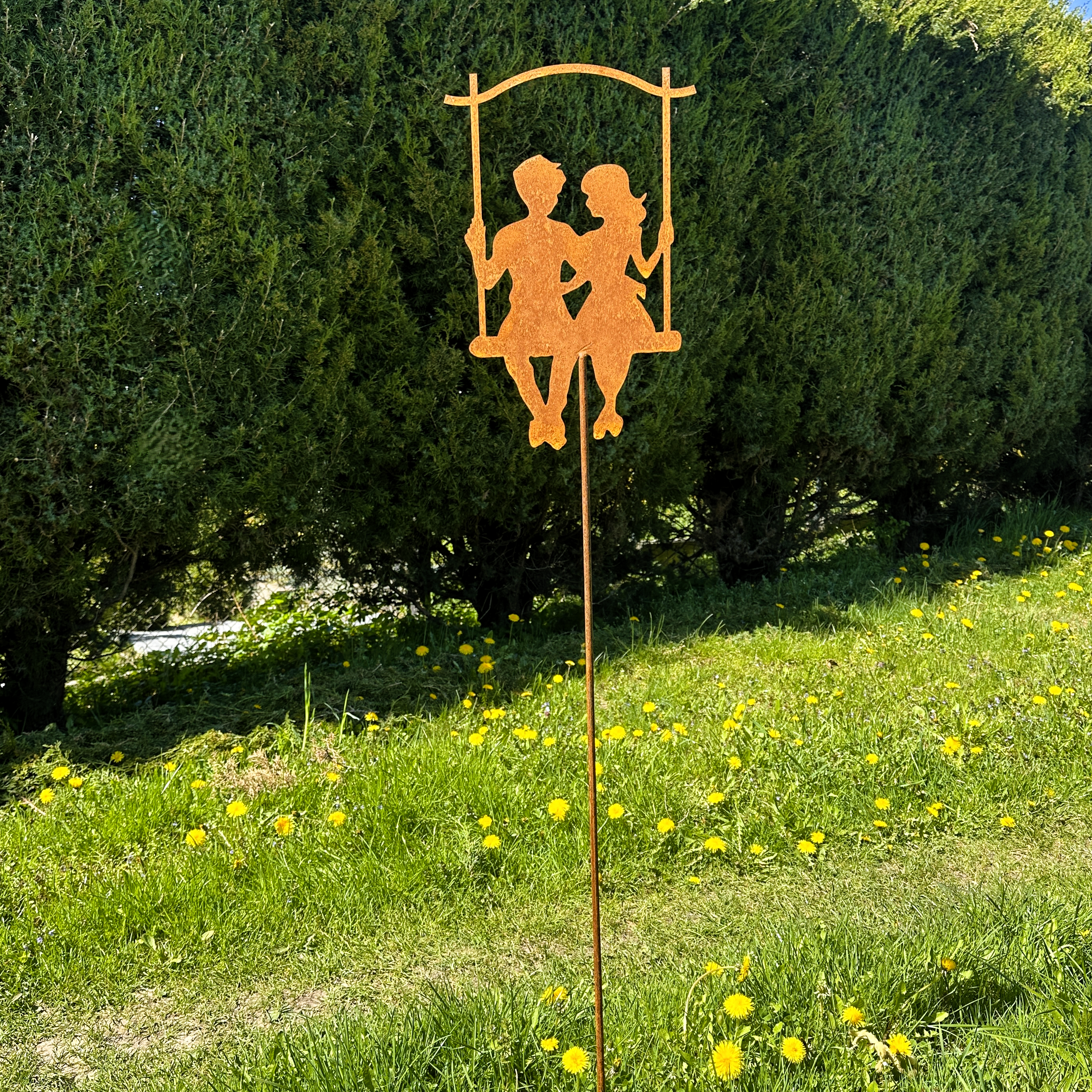 Paar auf Schaukel